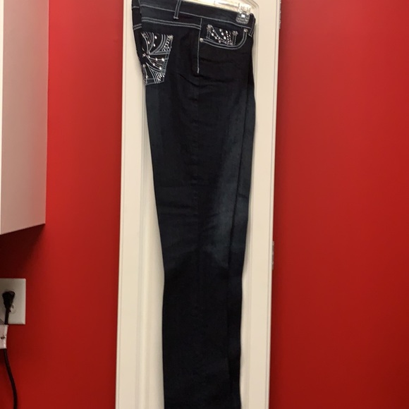 Jeans - Picture 6 of 7